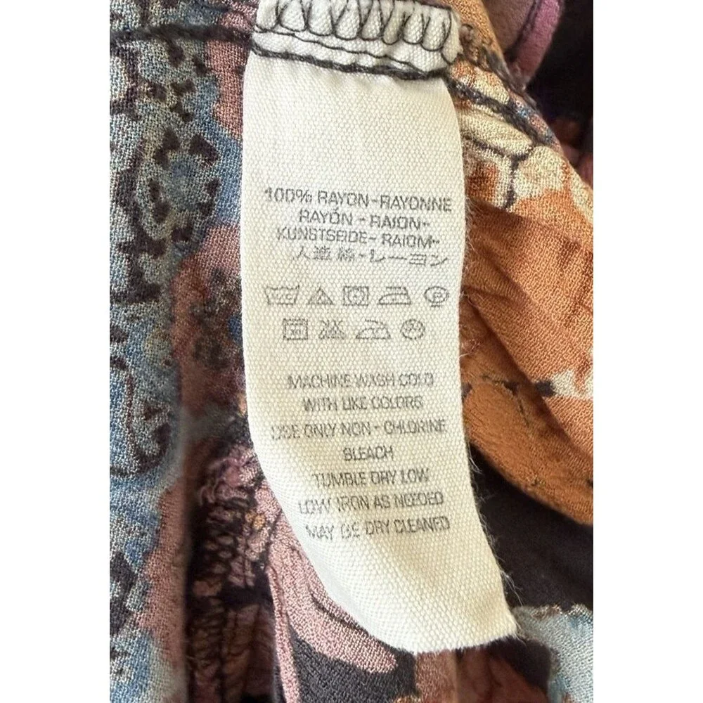 Free People Size 6 Dark Gray Floral Print Violet Hill Tie-Back Ruffle Hem Top